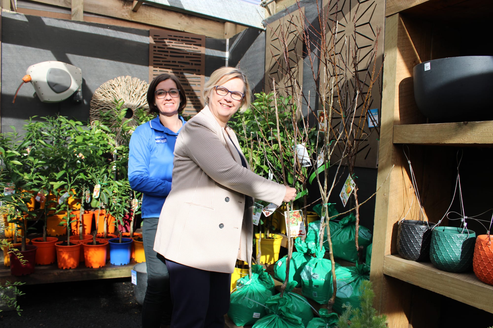 Latest fruit fly defence gets hand delivered